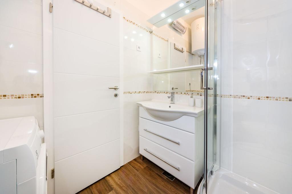 Apartment Miracool Zara Esterno foto